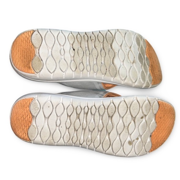 Ryka Womens Size 11 Flip Flop Sandals Silver and Orange - Picture 5 of 7